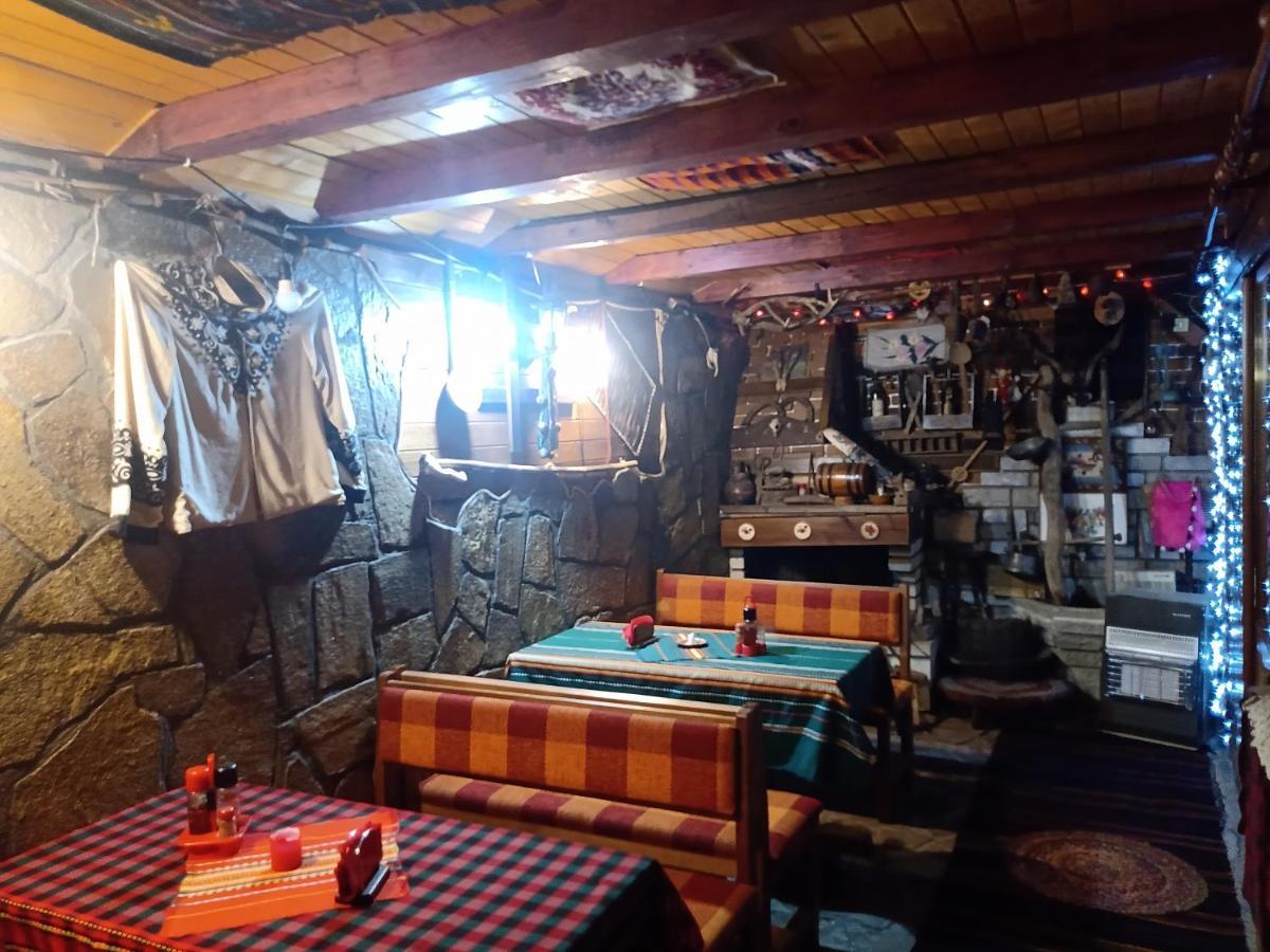 فندق Кръчмъ При Байката ريباريكا المظهر الخارجي الصورة